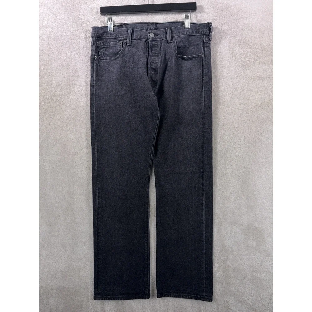 Levi's 501 Jeans Mens 34x28 Black Wash Button Fly Straight Leg Denim Cotton